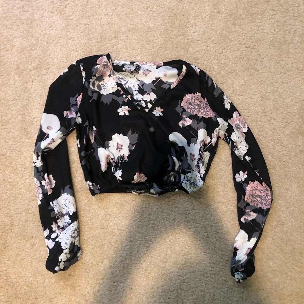 Tillys floral light long sleeve